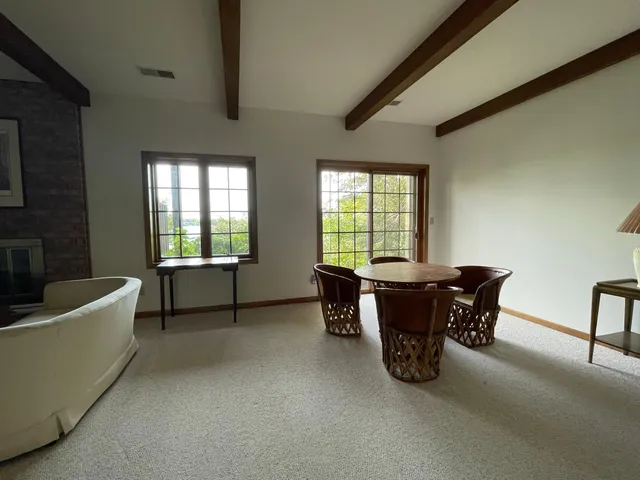 $3,500 | 44 Peninsula Road, Dellwood, MN 55110