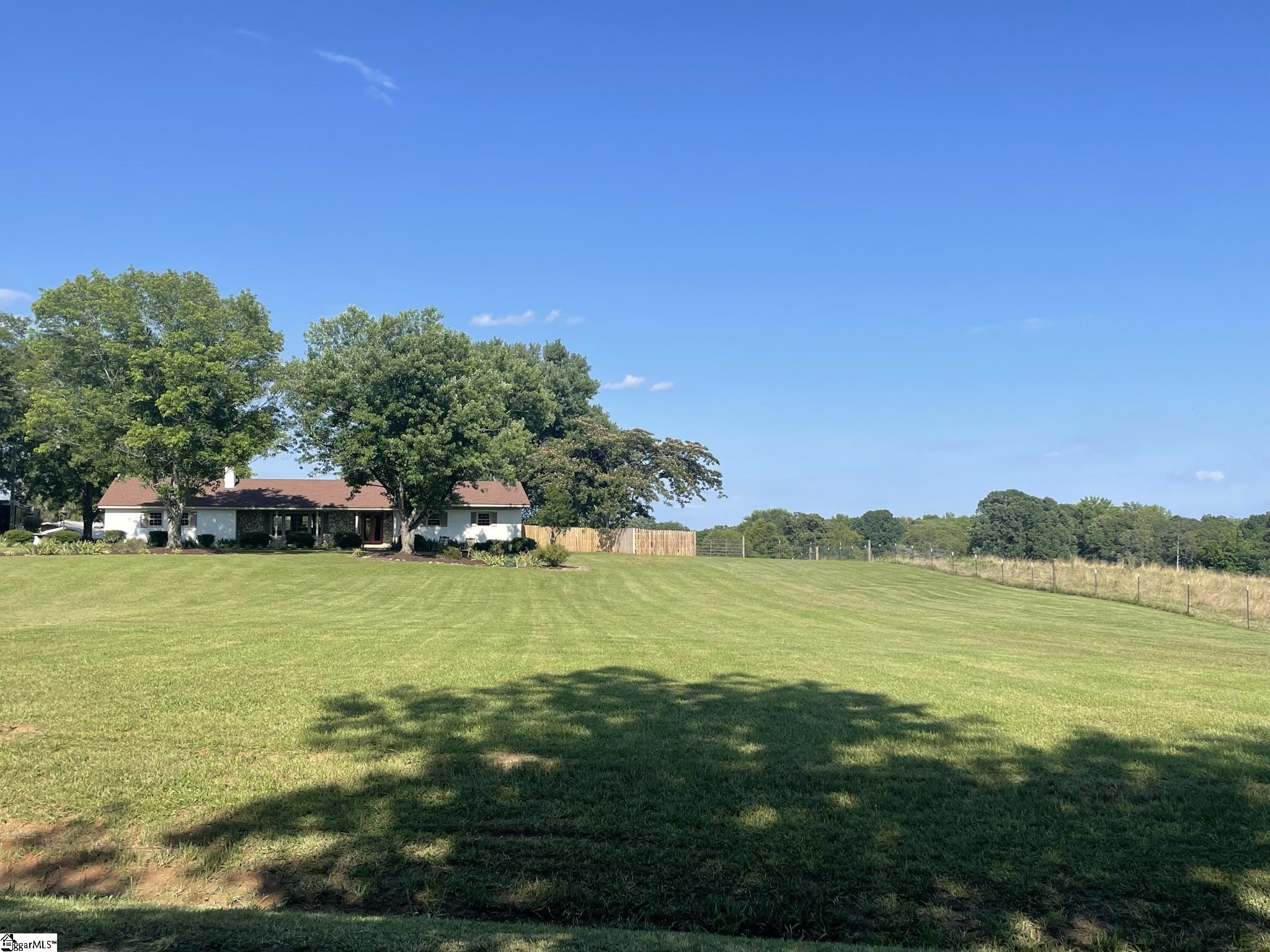 1526 Pitts Road Laurens, SC 29360 - Photo 1 of 35