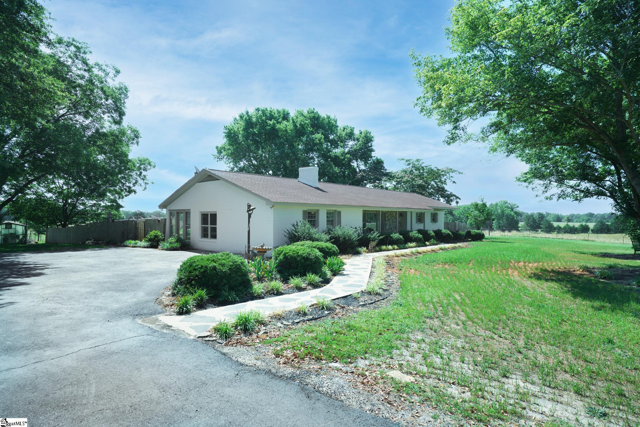 1526 Pitts Road Laurens, SC 29360 - Photo 33 of 35