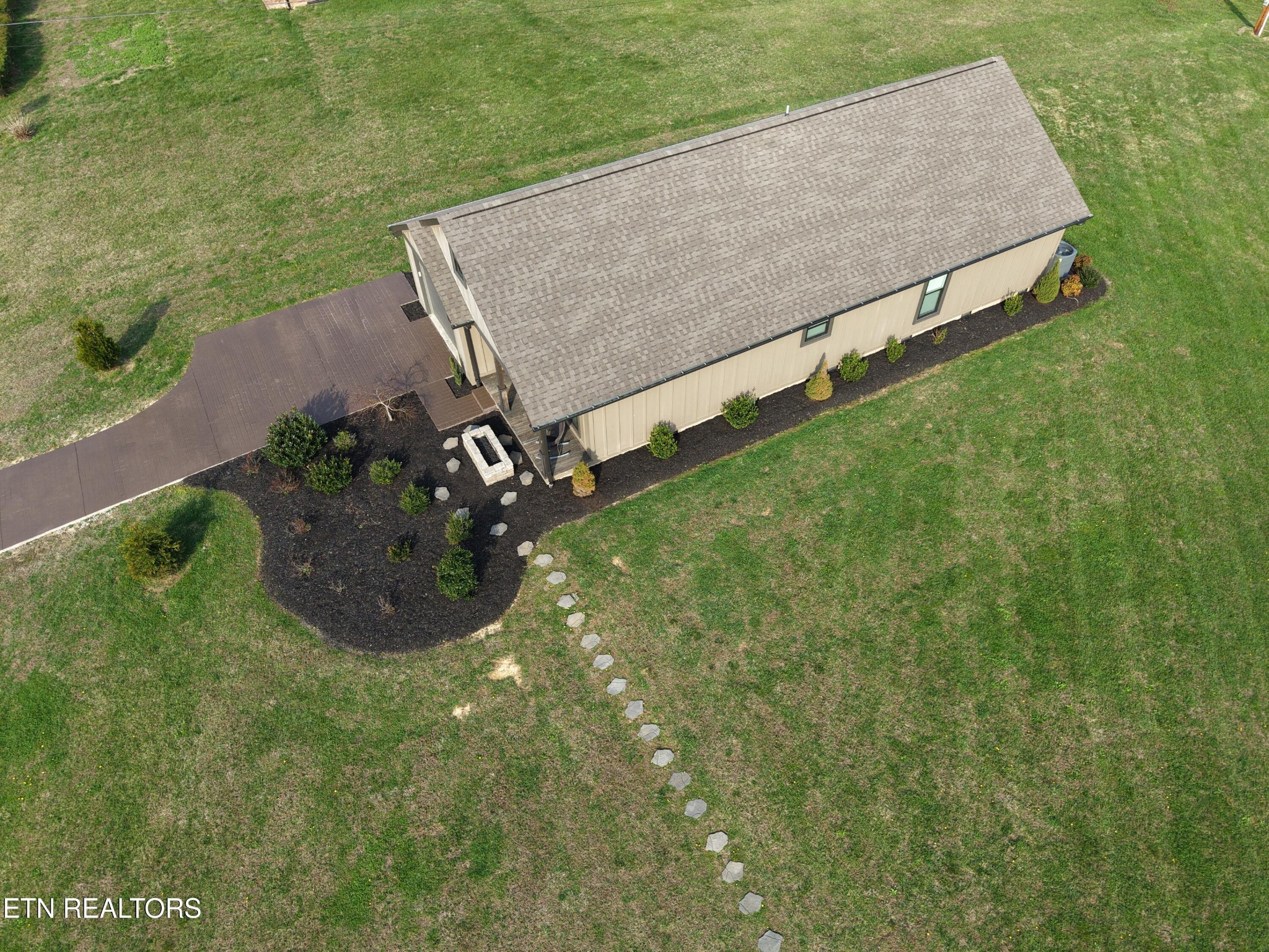 1021 Pleasant Grove Road Winfield, TN 37892 - Photo 9 of 42 Gallery Image 9