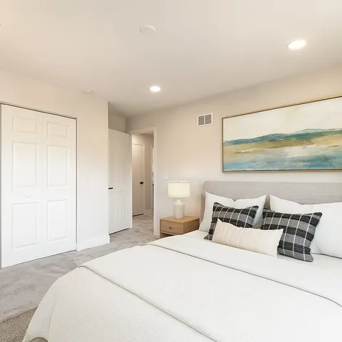 $599,000 | 1028 Aspen Court, Lake Zurich, IL 60047