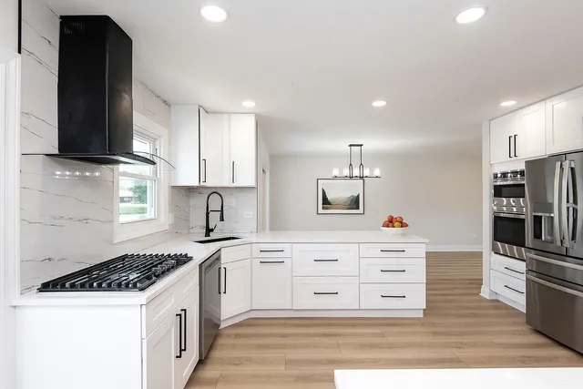 $599,000 | 1028 Aspen Court, Lake Zurich, IL 60047