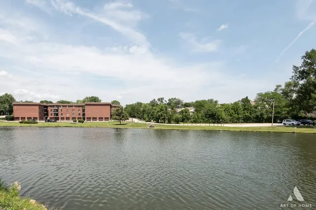 $599,000 | 1028 Aspen Court, Lake Zurich, IL 60047