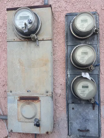 $849,000 | 442 West 112th Street, Los Angeles, CA 90061