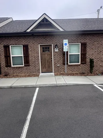 $1,400 | 121 McDale Road, Unit 403, Shelbyville, TN 37160