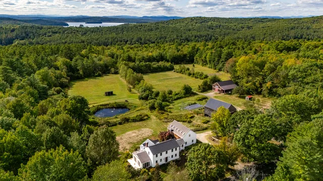 $900,000 | 427 Mt Pisgah Road, Winthrop, ME 04364