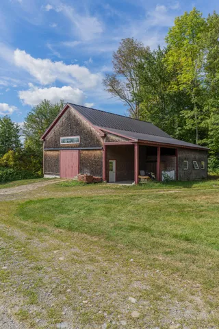 $900,000 | 427 Mt Pisgah Road, Winthrop, ME 04364