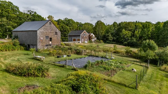 $900,000 | 427 Mt Pisgah Road, Winthrop, ME 04364