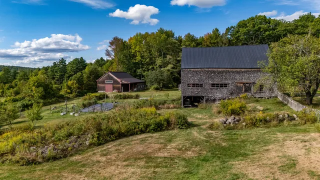$900,000 | 427 Mt Pisgah Road, Winthrop, ME 04364