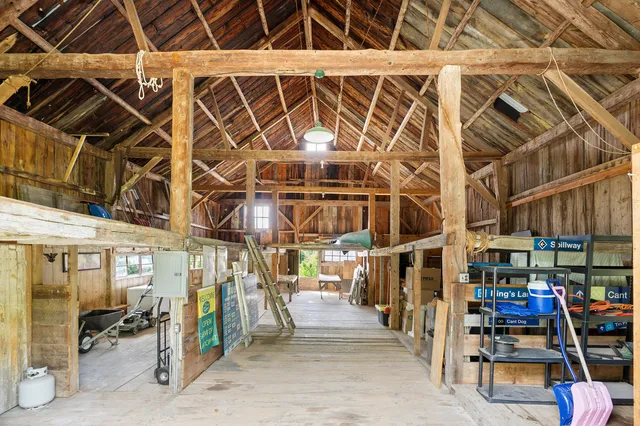 $900,000 | 427 Mt Pisgah Road, Winthrop, ME 04364