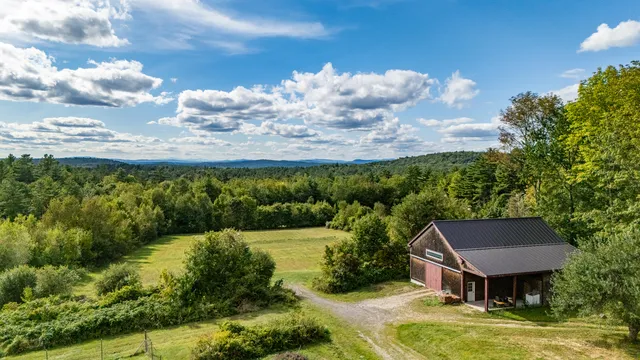 $900,000 | 427 Mt Pisgah Road, Winthrop, ME 04364