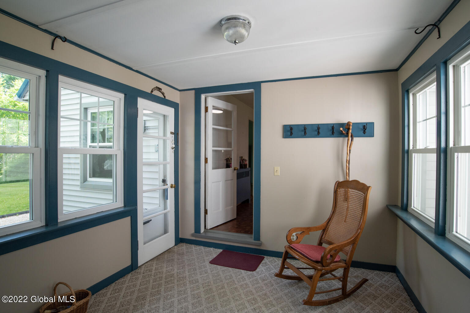 384 Brunswick Road Troy, NY 12180 - Photo 5 of 31 DSC_5504