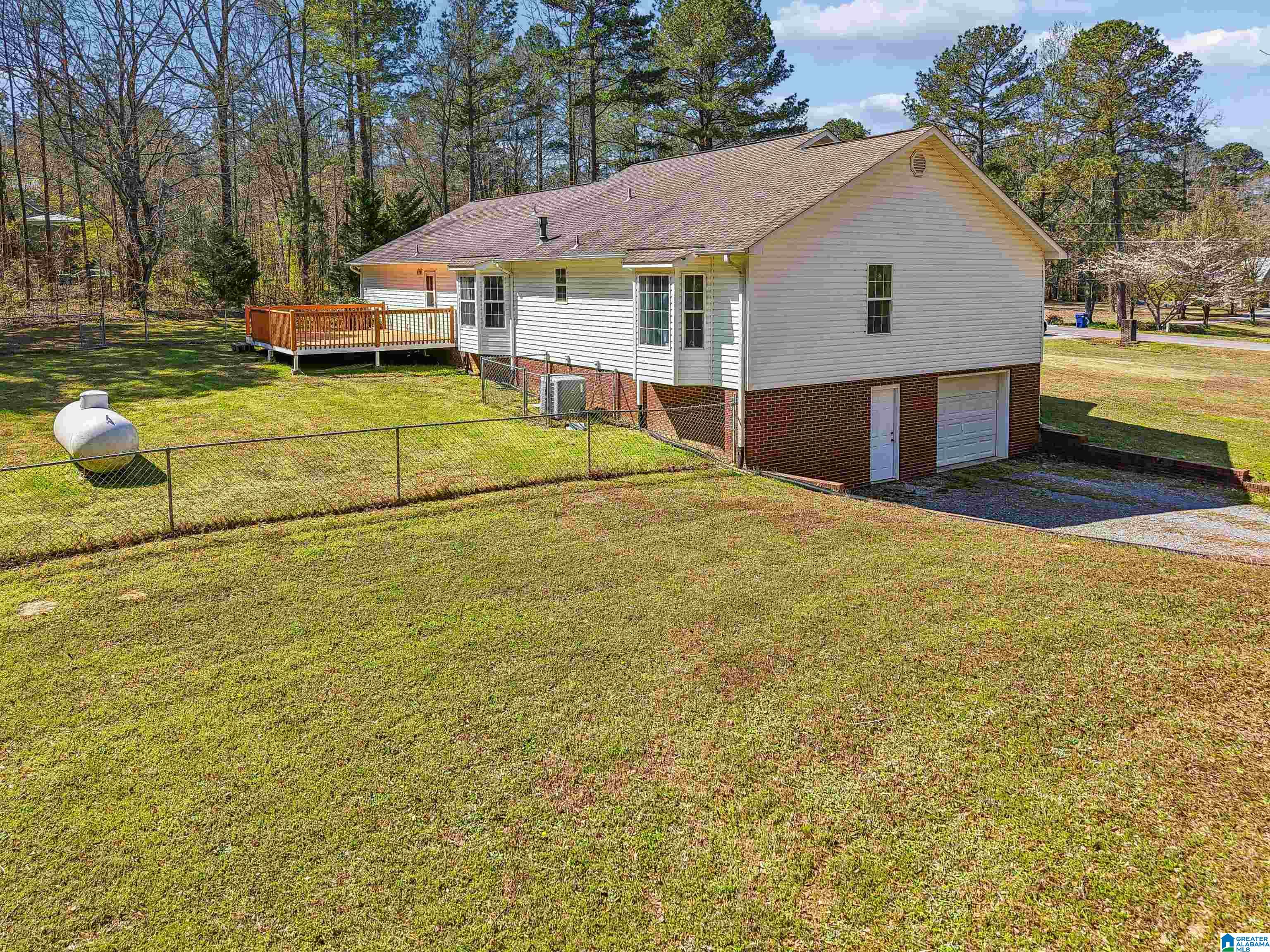 755 Beaver Ridge Drive Ashville, AL 35953 - Photo 4 of 39