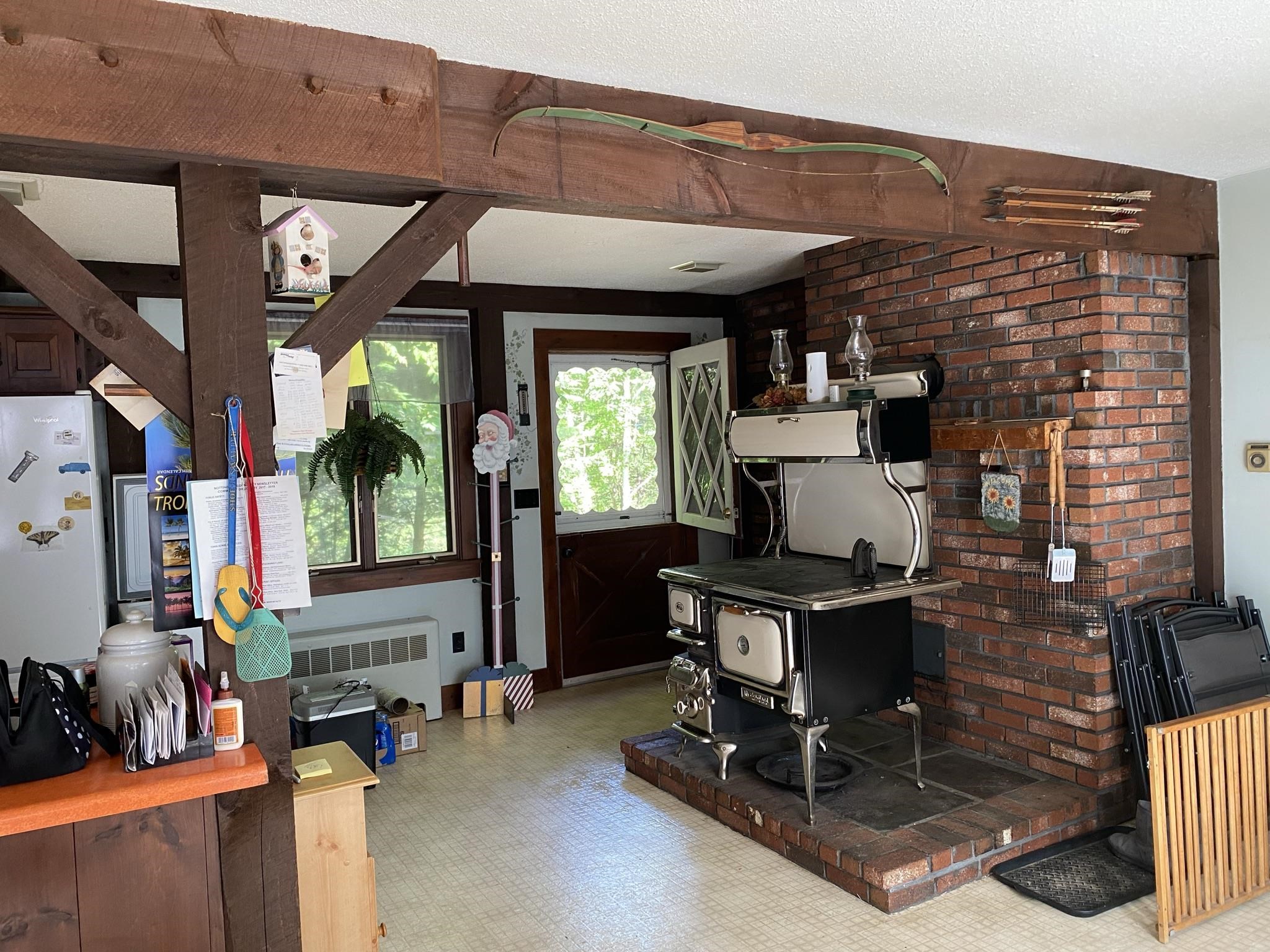 394 Stage Road Nottingham, NH 03291 - Photo 5 of 38