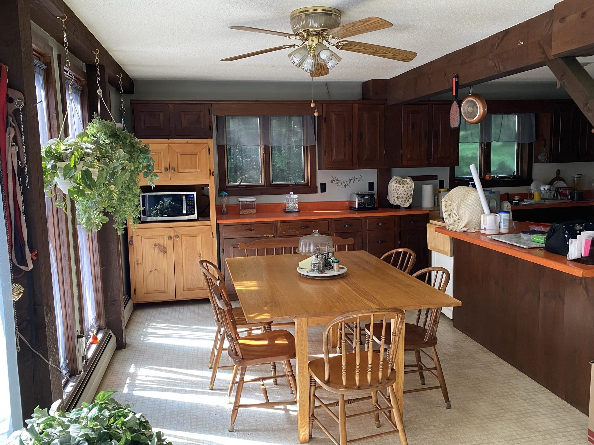 394 Stage Road Nottingham, NH 03291 - Photo 7 of 38