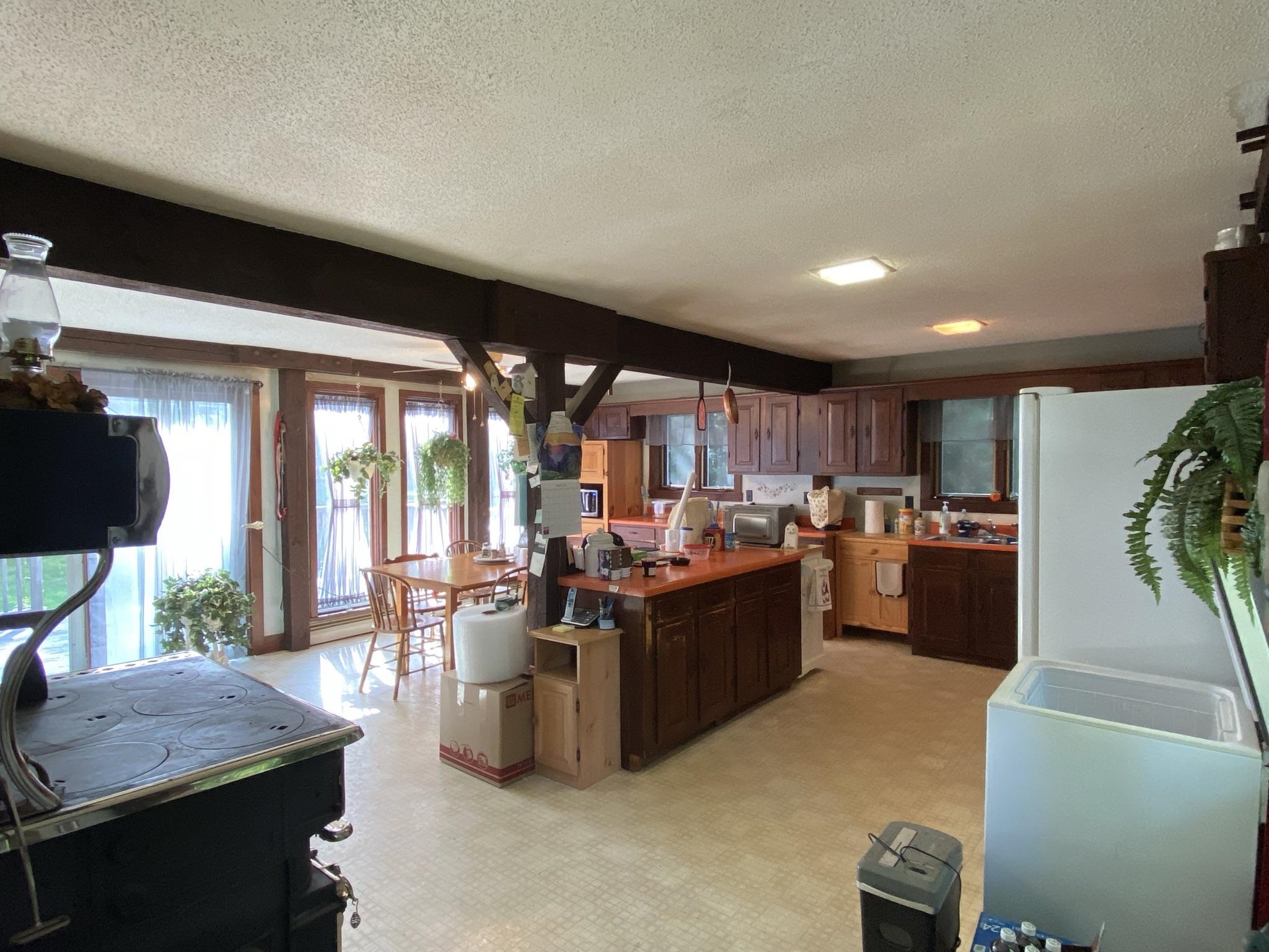 394 Stage Road Nottingham, NH 03291 - Photo 10 of 38