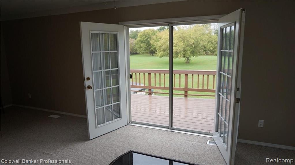 13189 Foley Road Fenton, MI 48430 - Photo 33 of 87