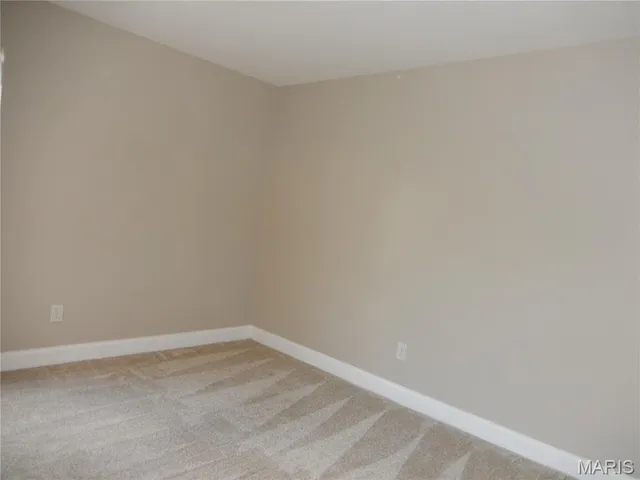 $165,000 | 16518 Victoria Crossing Drive, Unit B, Wildwood, MO 63040