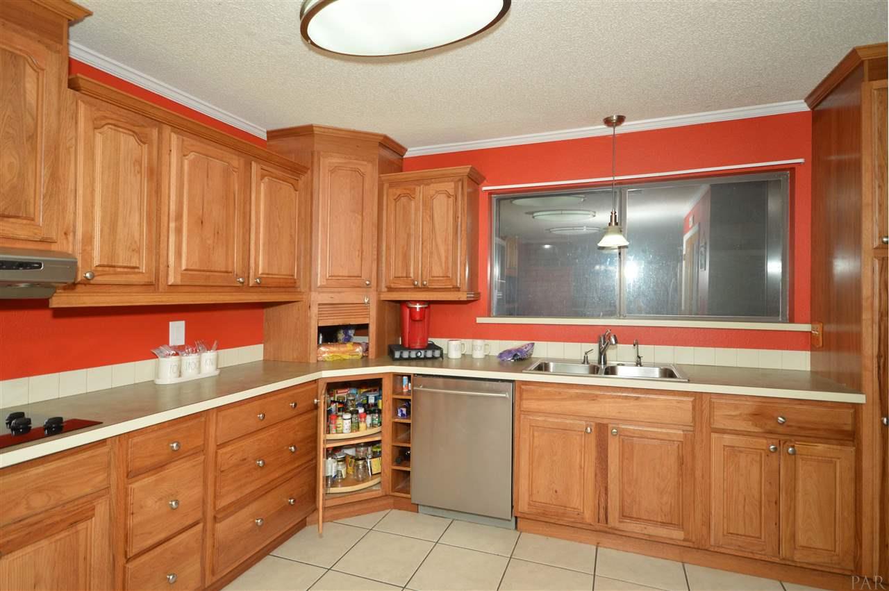 5637 Rolyat Road Pace, FL 32571 - Photo 16 of 47 Gallery Image 16