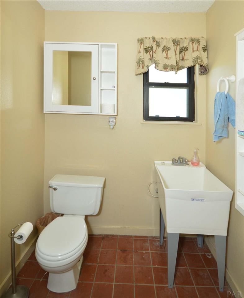 5637 Rolyat Road Pace, FL 32571 - Photo 27 of 47 Gallery Image 27