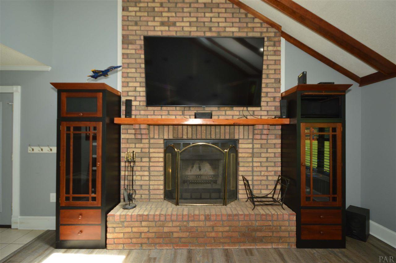 5637 Rolyat Road Pace, FL 32571 - Photo 10 of 47 Gallery Image 10