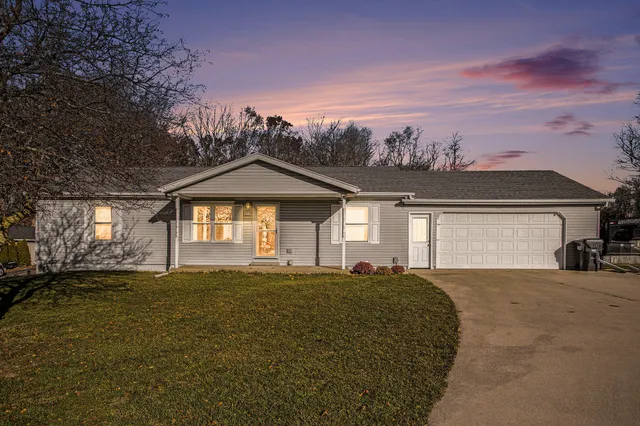 $359,900 | 1177 106th Avenue, Plainwell, MI 49080