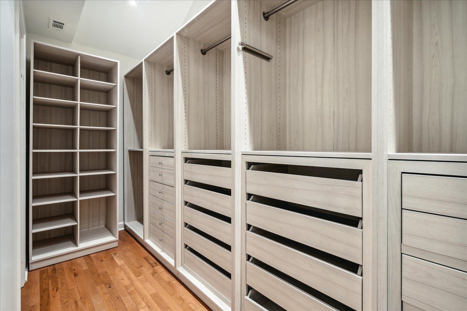 9128 Raspberry Lane Cordova, TN 38016 - Photo 17 of 32 a view of an empty walk in closet