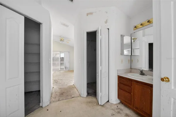 $300,000 | 2518 Maywood Street, Eustis, FL 32726