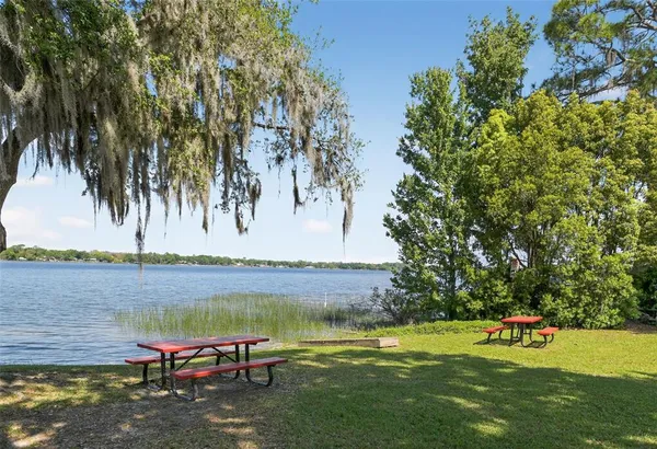 $300,000 | 2518 Maywood Street, Eustis, FL 32726