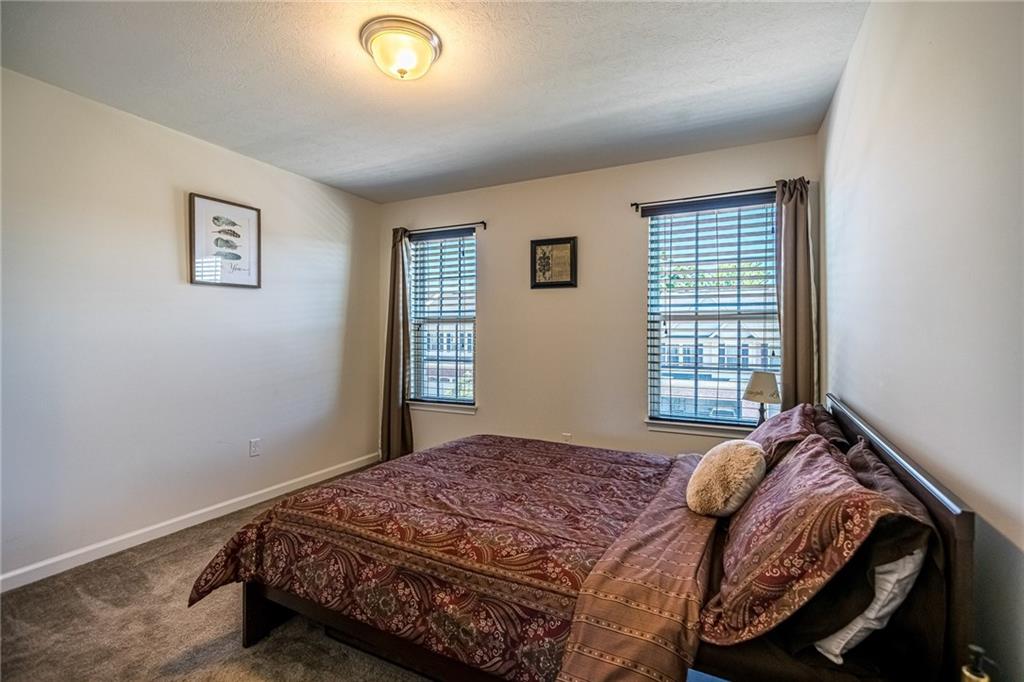 319 Rosecliff Road Wexford, PA 15090 - Photo 21 of 25 Guest Bedroom with Neutral Decor