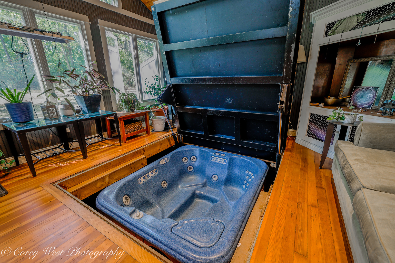 11N226 Peplow Road Hampshire, IL 60140 - Photo 21 of 44 a room with furniture and air hockey table