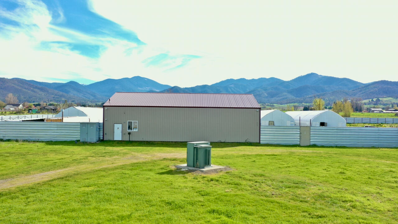 411 Hartley Road Talent, OR 97540 - Photo 3 of 17 46E76E46D0D0FA006CC1942BC2867A9F