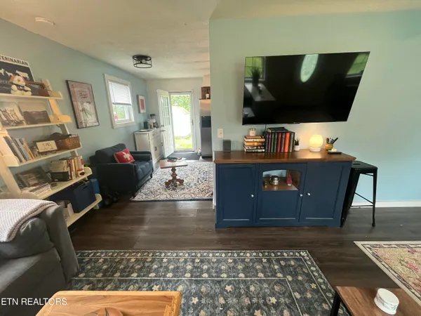 $249,500 | 321 Parliament Road, Harrogate, TN 37752