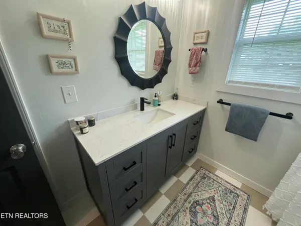 $249,500 | 321 Parliament Road, Harrogate, TN 37752