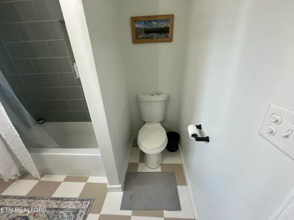 $249,500 | 321 Parliament Road, Harrogate, TN 37752