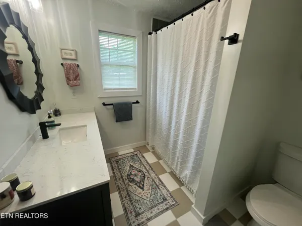 $249,500 | 321 Parliament Road, Harrogate, TN 37752
