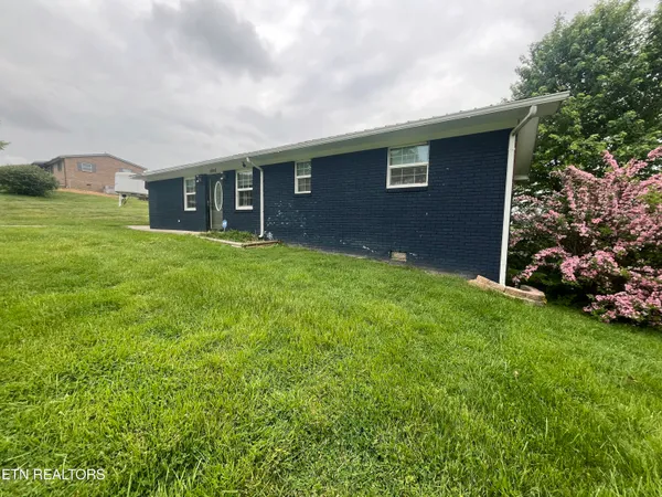 $249,500 | 321 Parliament Road, Harrogate, TN 37752