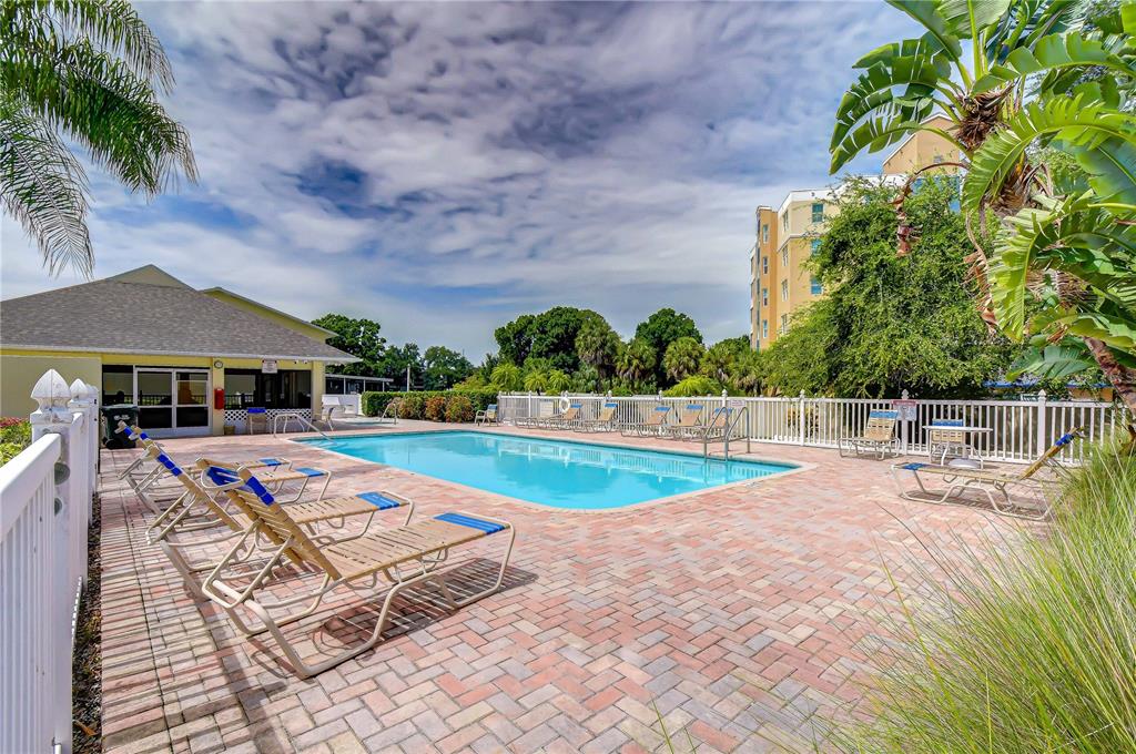 1050 Starkey Road, Unit 2105 Largo, FL 33771 - Photo 20 of 88 Gallery Image 20