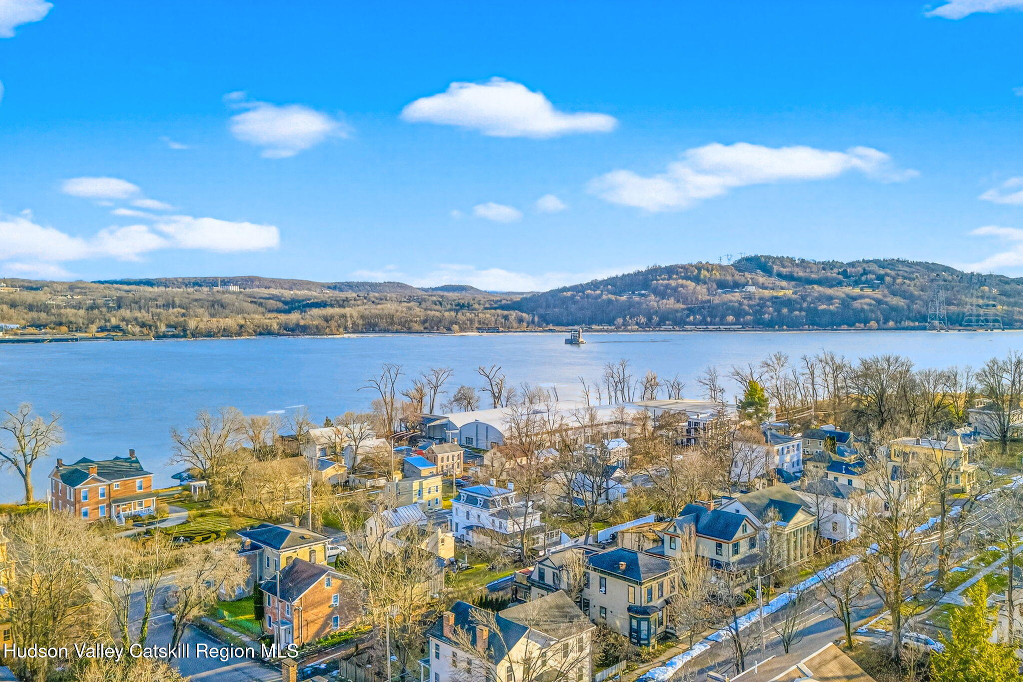 13 South Franklin Street, Unit 3 Athens, NY 12015 - Photo 39 of 55 a view of a city