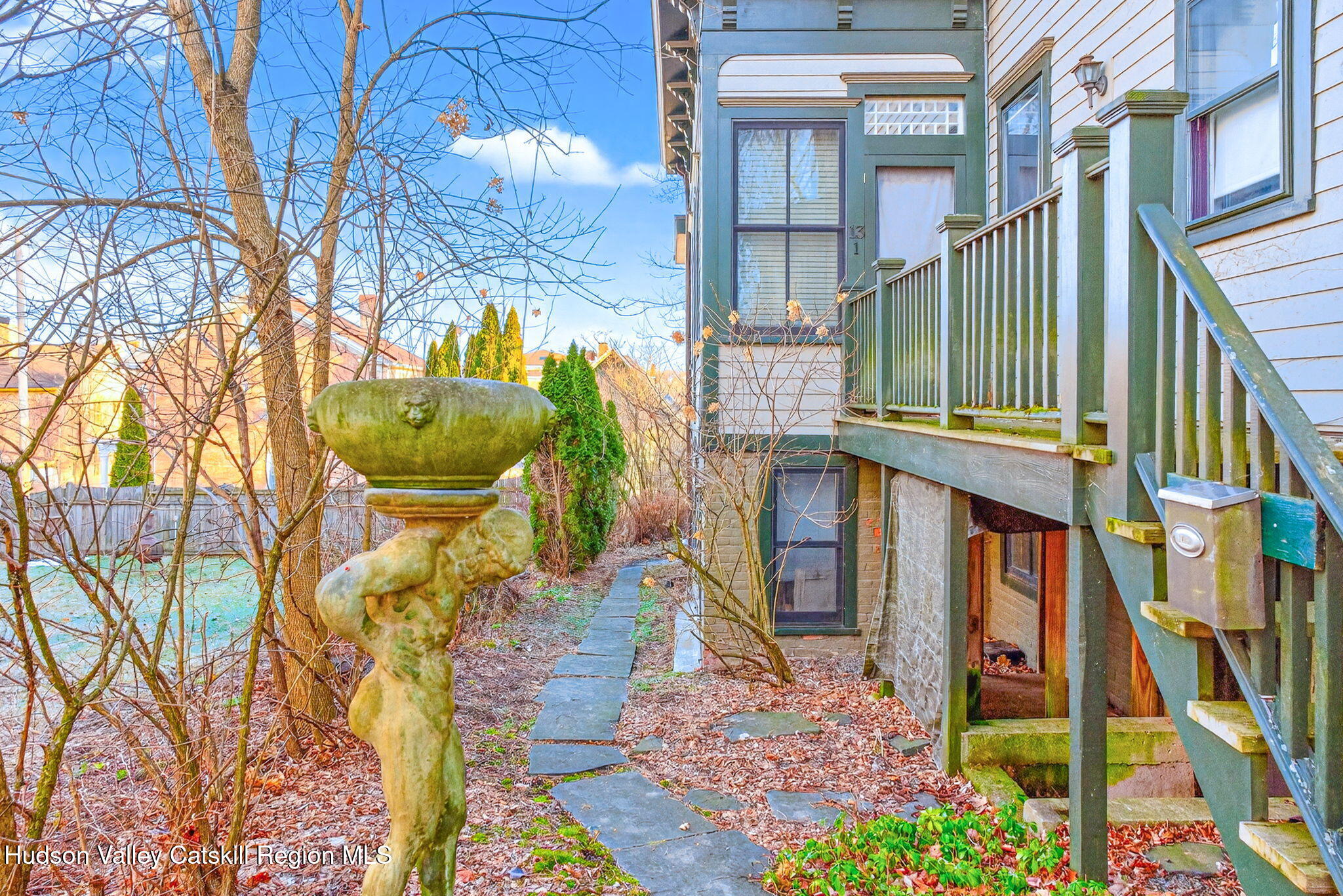 13 South Franklin Street, Unit 3 Athens, NY 12015 - Photo 44 of 55 front view of a house with a yard