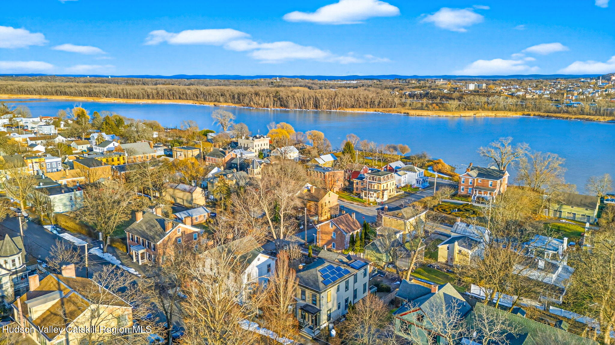 13 South Franklin Street, Unit 3 Athens, NY 12015 - Photo 49 of 55 a view of a sky from a balcony