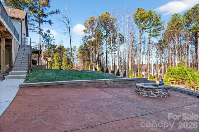 $925,000 | 4616 Gold Finch Drive, Denver, NC 28037