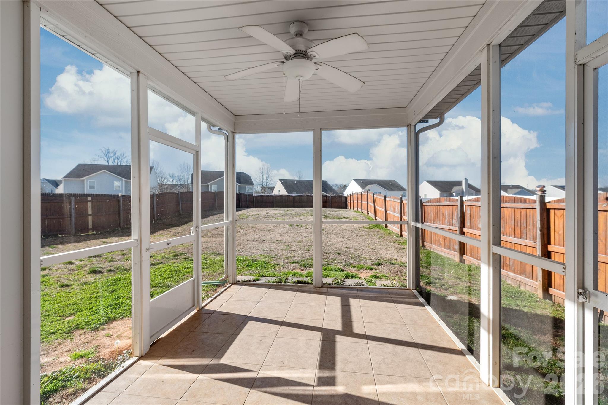 10229 Snowbell Court Charlotte, NC 28215 - Photo 5 of 46