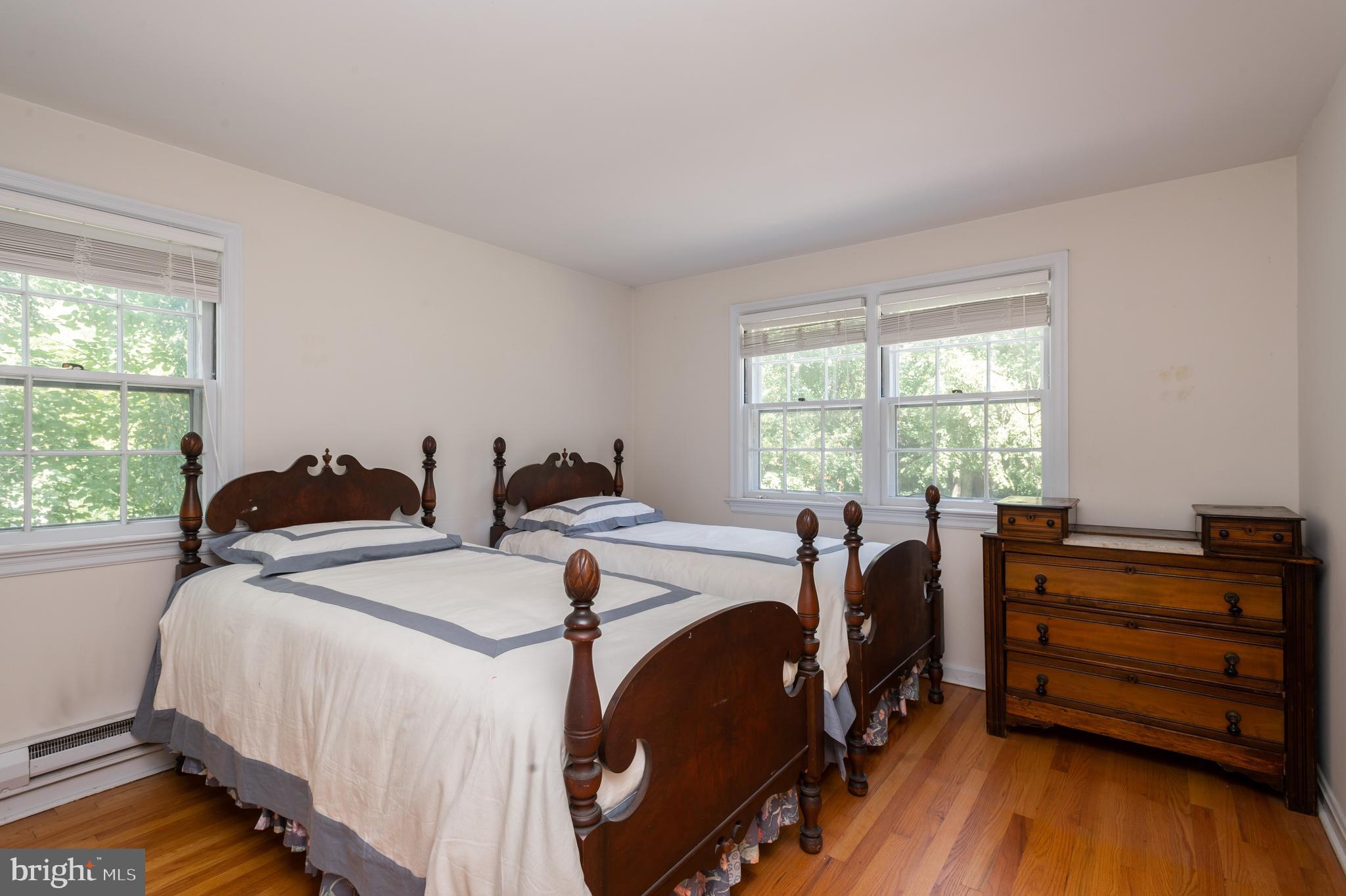 29 Wilson Road Princeton, NJ 08540 - Photo 14 of 25 Bedroom with Sliders to Adjoining Bedroom