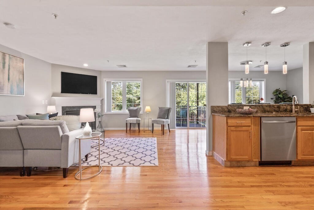 7 Conant Road, Unit 9 Winchester, MA 01890 - Photo 1 of 32