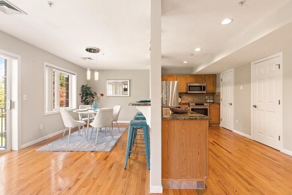 7 Conant Road, Unit 9 Winchester, MA 01890 - Photo 11 of 32