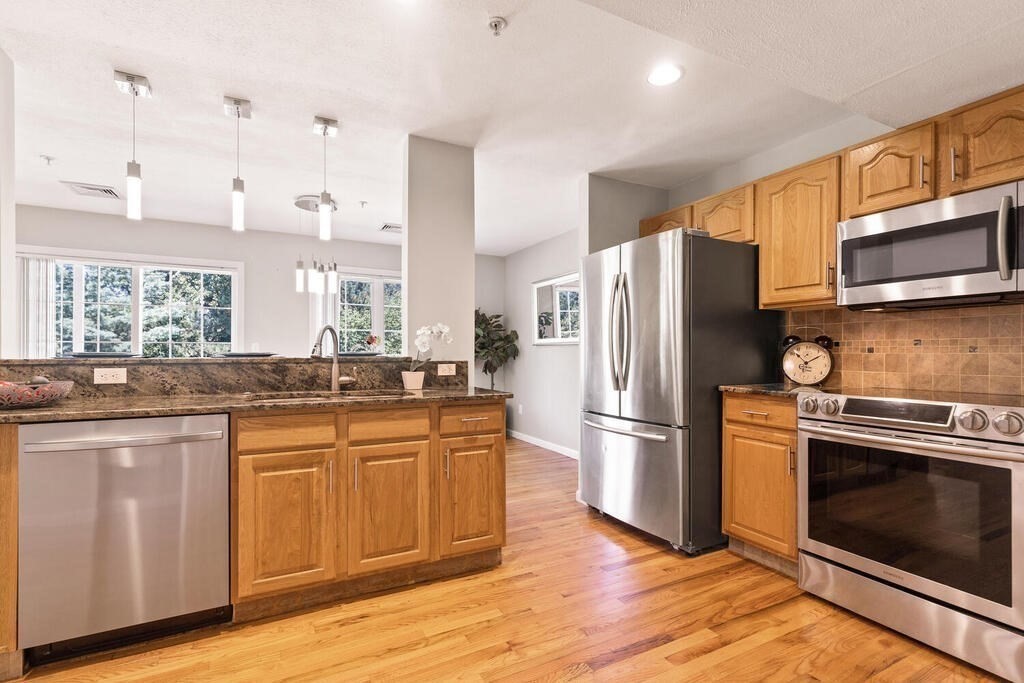 7 Conant Road, Unit 9 Winchester, MA 01890 - Photo 14 of 32