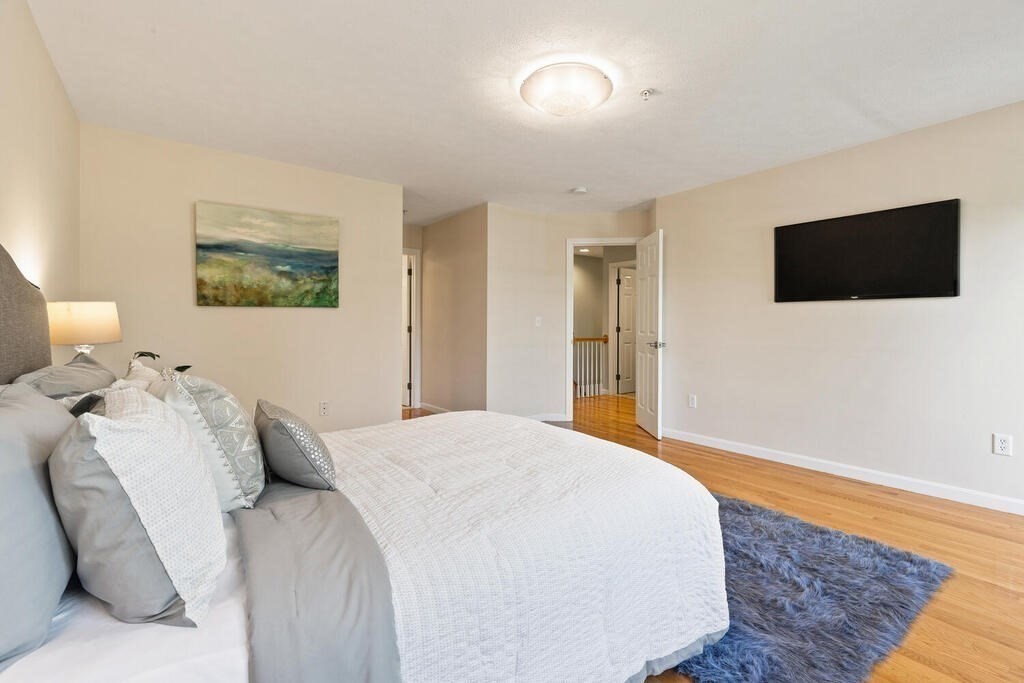 7 Conant Road, Unit 9 Winchester, MA 01890 - Photo 16 of 32