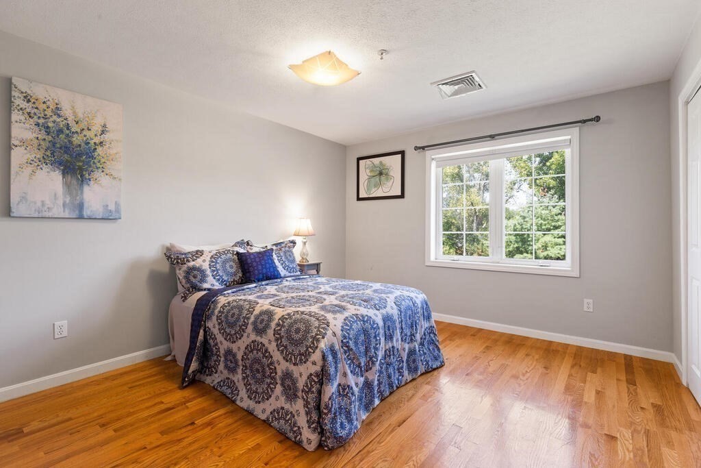 7 Conant Road, Unit 9 Winchester, MA 01890 - Photo 18 of 32