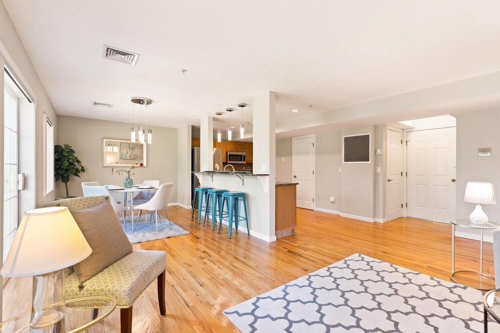 7 Conant Road, Unit 9 Winchester, MA 01890 - Photo 7 of 32